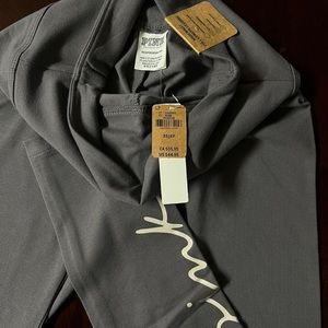Brand new leggings from PINK|Victoria’s Secret fit both xs and s
